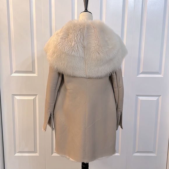 HiSo genuine fur coat, size Small( European 40) - Picture 4 of 17